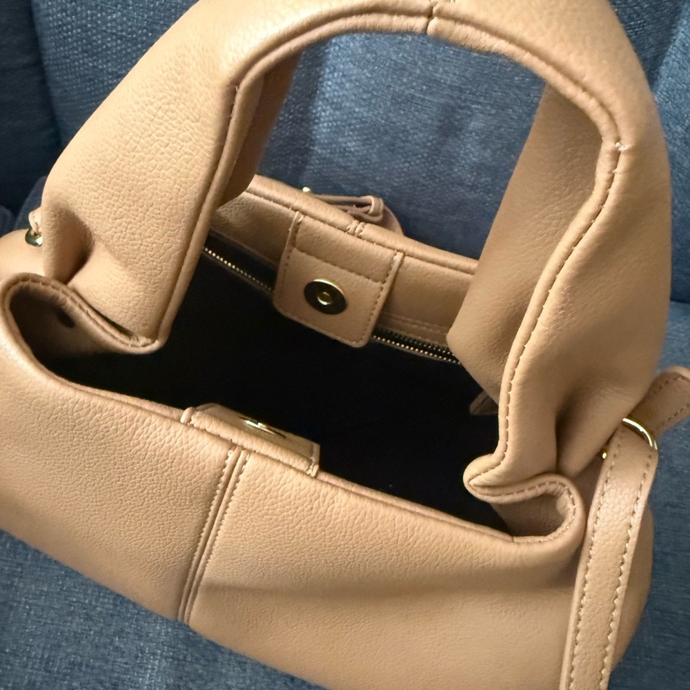 Elegant Tan Women's Bag